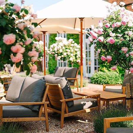 Chewton Glen Hotel - An Iconic Luxury Hotel Ню Милтън Екстериор снимка