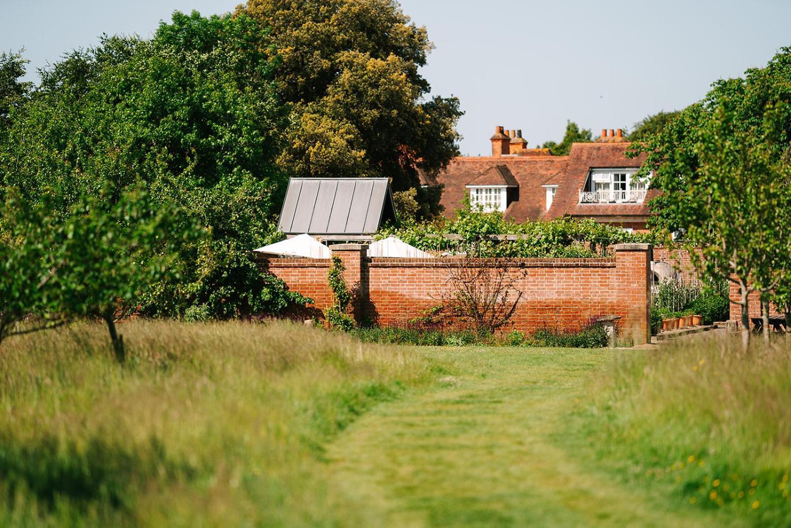 Chewton Glen Hotel - An Iconic Luxury Hotel Ню Милтън Екстериор снимка