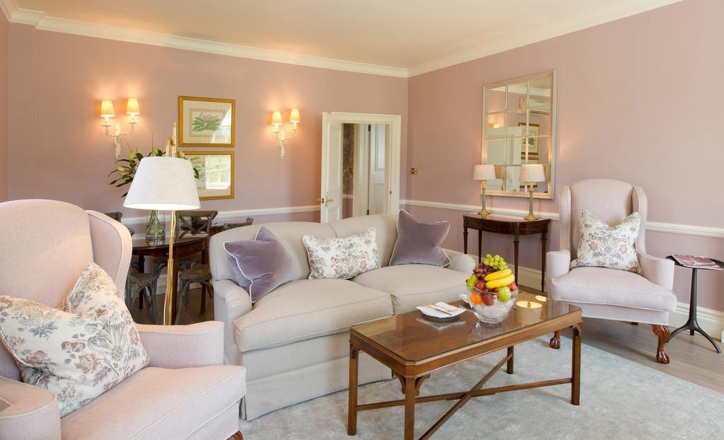 Chewton Glen Hotel - An Iconic Luxury Hotel Ню Милтън Екстериор снимка