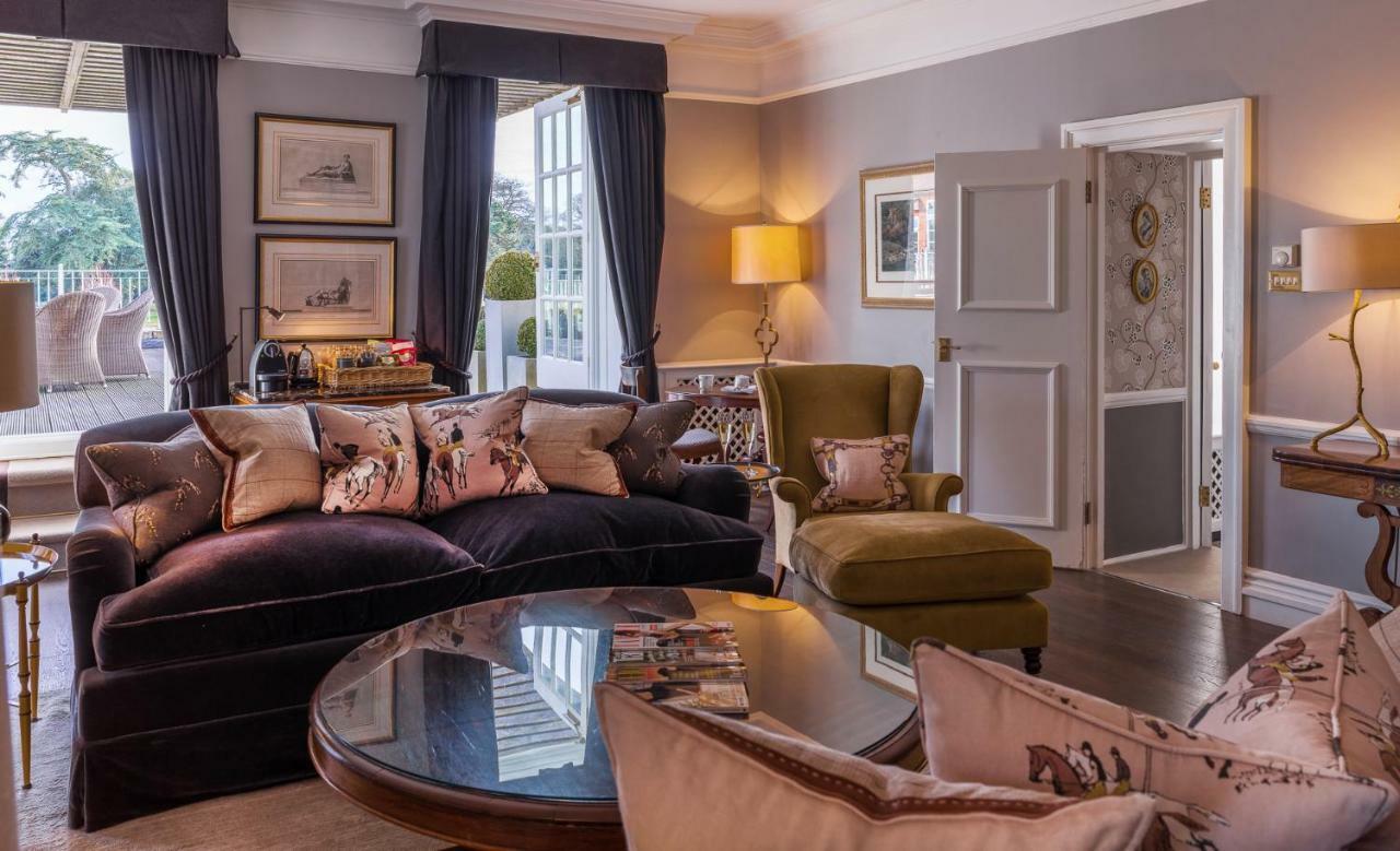 Chewton Glen Hotel - An Iconic Luxury Hotel Ню Милтън Екстериор снимка