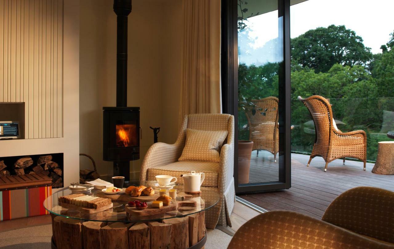 Chewton Glen Hotel - An Iconic Luxury Hotel Ню Милтън Екстериор снимка